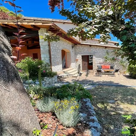 Cerro Cottage/slps 8/exc Pool Onsite/spoleto 9 Kms Holiday home *