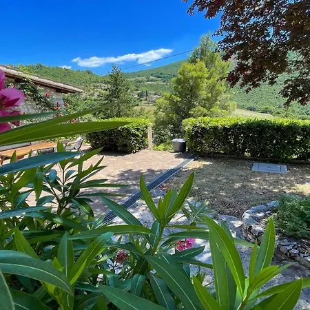 Cerro Cottage/slps 8/exc Pool Onsite/spoleto 9 Kms Holiday home